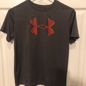 Under Armour tee